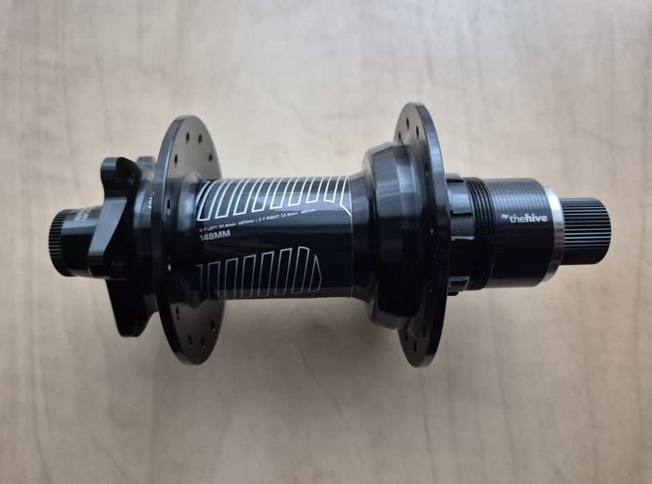 Butuc spate E*thirteen TRS Race SL 12x148mm nou