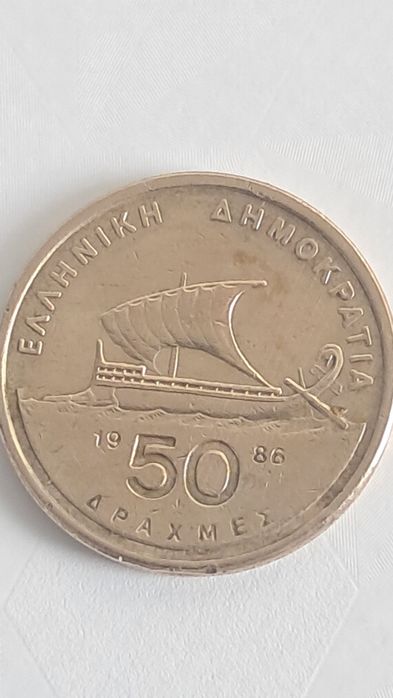 Продам Монеты разн