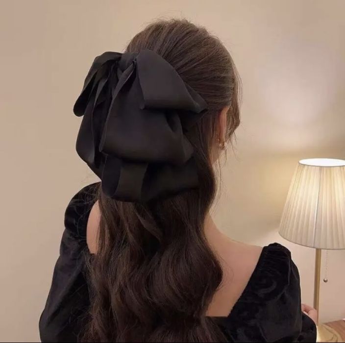 Обьемный крабик для волос в виде банта