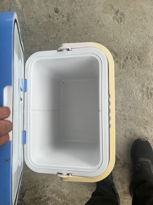 Продается переносной холодильник