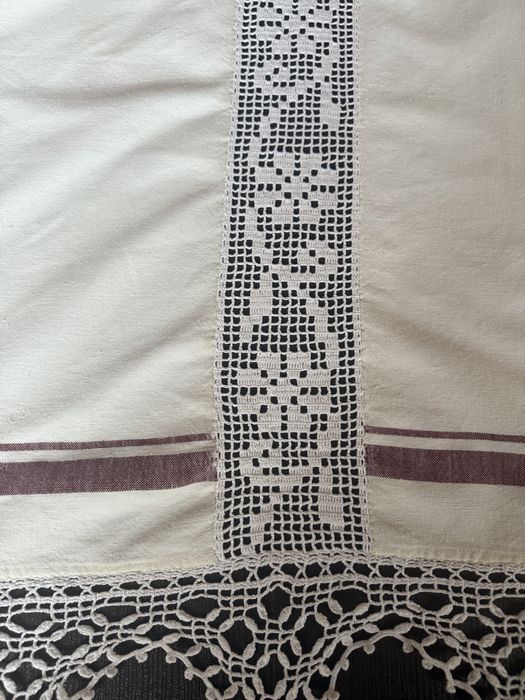 Fata de masa tesuta la razboi / fata de masa traditionala