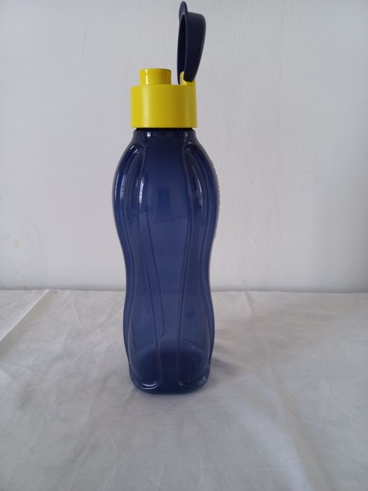 Бутылка Tupperware 0,75л  синяя