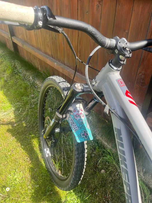Bicicleta Nukeproof Scout