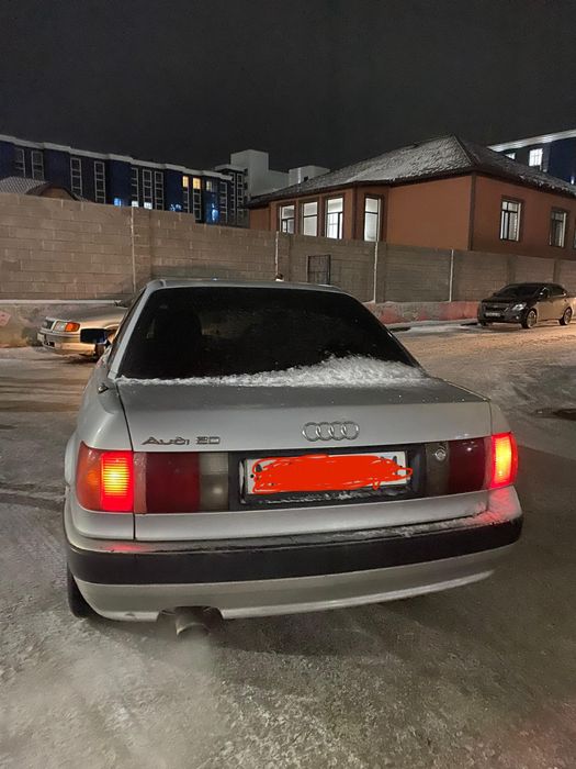 СРОЧНО продаю машину AUDI