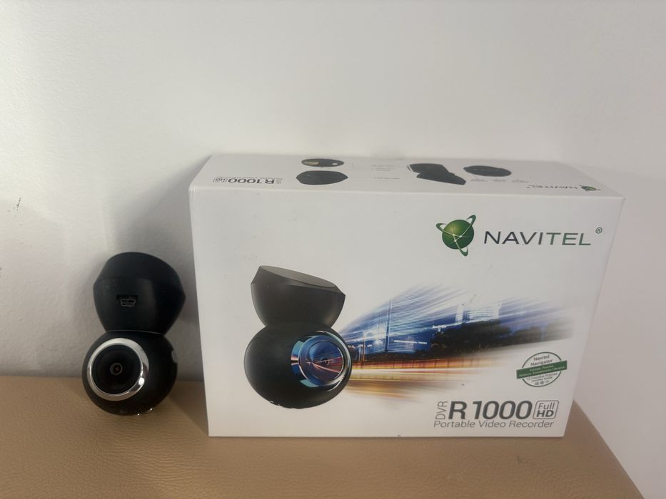 Camera auto Navitel, R1000