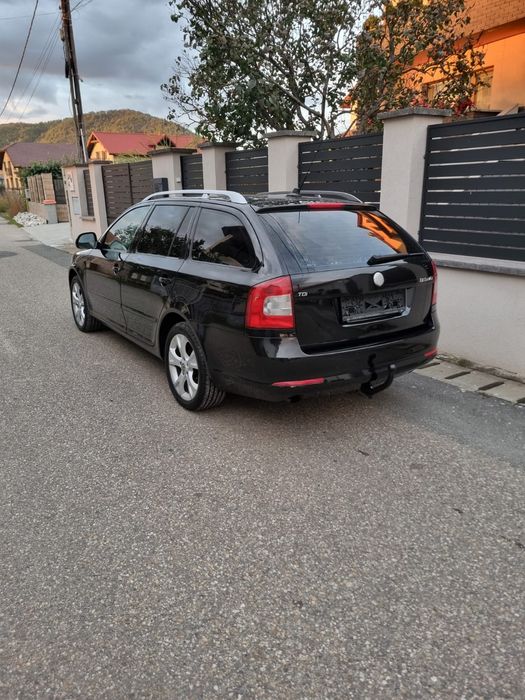 Vând Skoda Octavia II Facelift Motor 1.6 TDi cutie de viteze automata