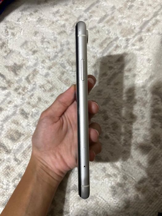 iPhone xr продается