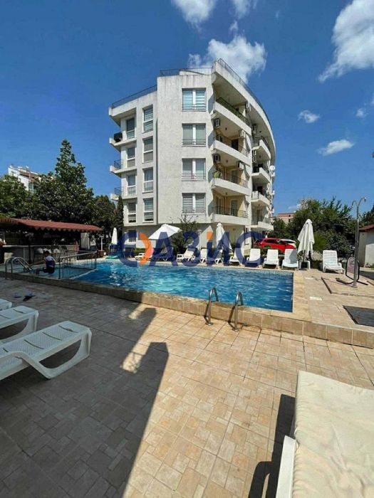 Продава се Двустаен апартамент в к.к. Слънчев бряг - 51 кв.м за 745 €/кв.м - Снимка #5