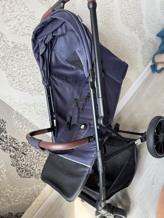 продается детская прогулочная коляска