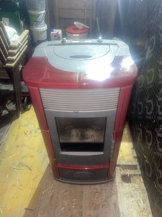 Termosemineu/soba pe peleti cu aer cald