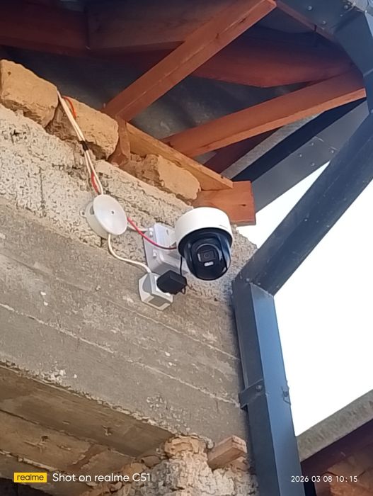 Kamera sotiladi kelishilgan narxda