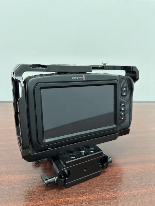 Blackmagic bmpcc 4k + accesorii si cutie originală