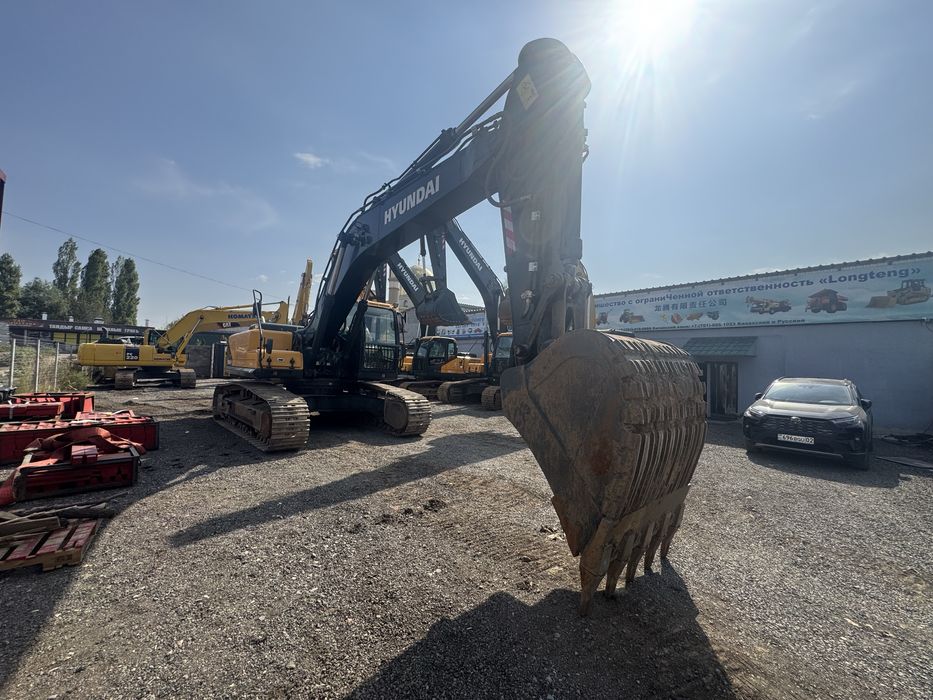 Экскаватор гусенечный