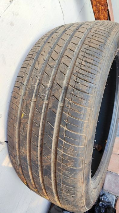 Продам шины комплект R22.