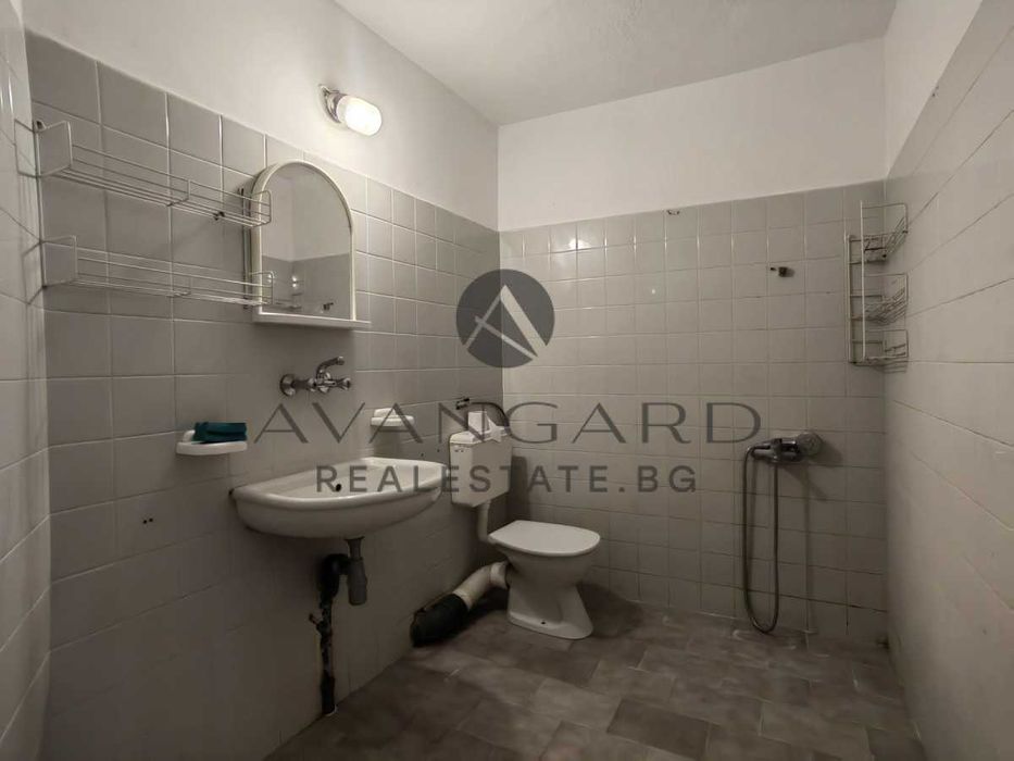 Продава се Тристаен апартамент в Пловдив, Център - 109 кв.м за 2152 €/кв.м - Снимка #9