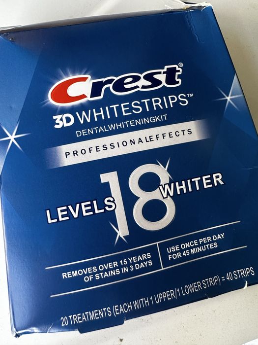 10 plicuri benzi pentru albirea dintilor