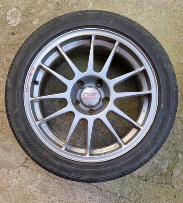 OZ Racing Superleggera - 8x17 / 5x112