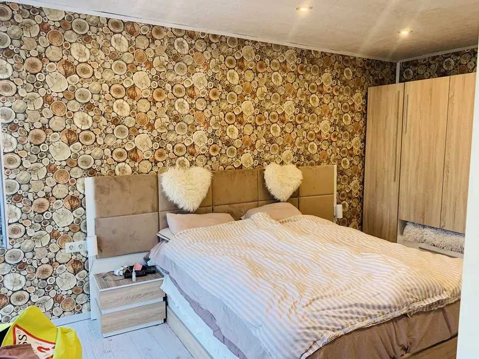 Двуетажна къща в Песнопой