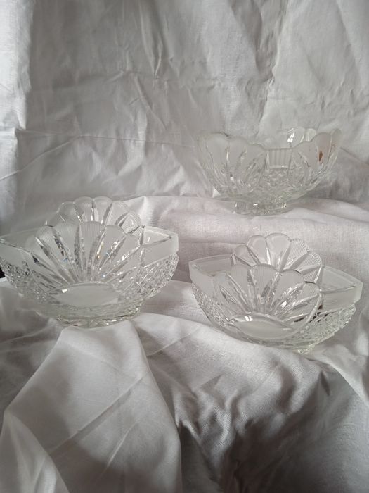 Вазочки для конфет и варенья.