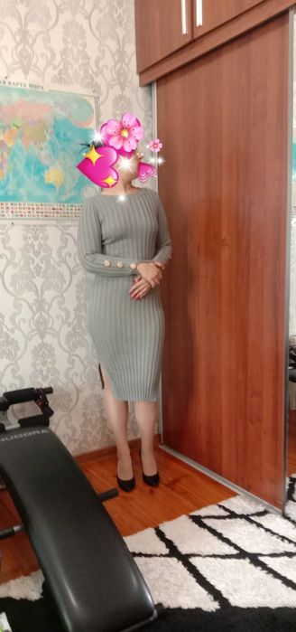 Продаю платье "лапша"розовое и серое.