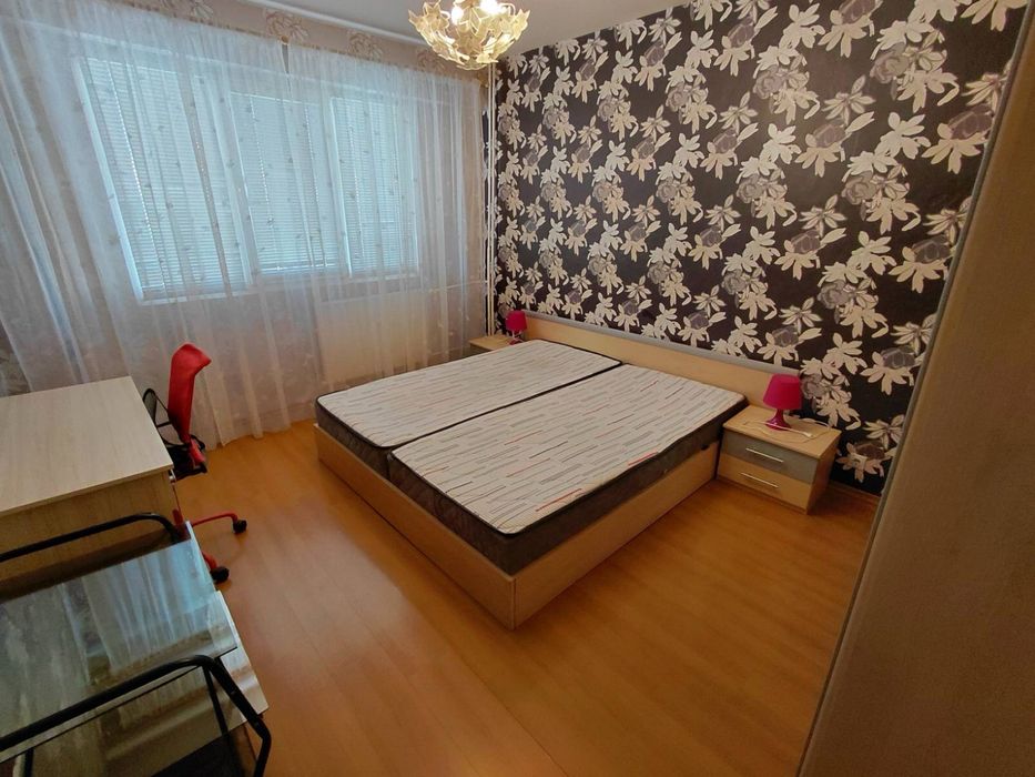 Дава се под наем Тристаен апартамент в София, Младост 4 - 100 кв.м за 663 € - Снимка #5