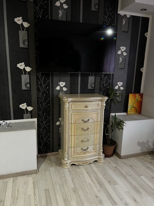 Срочно продам спальный гарнитур