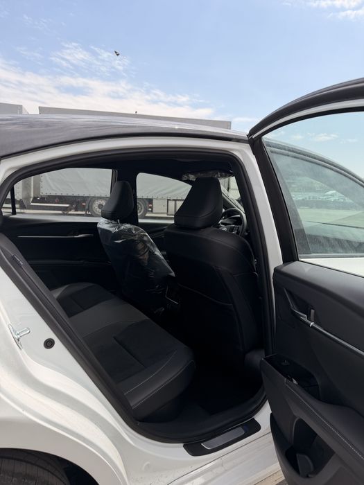 Toyota Camry 2026 — 6