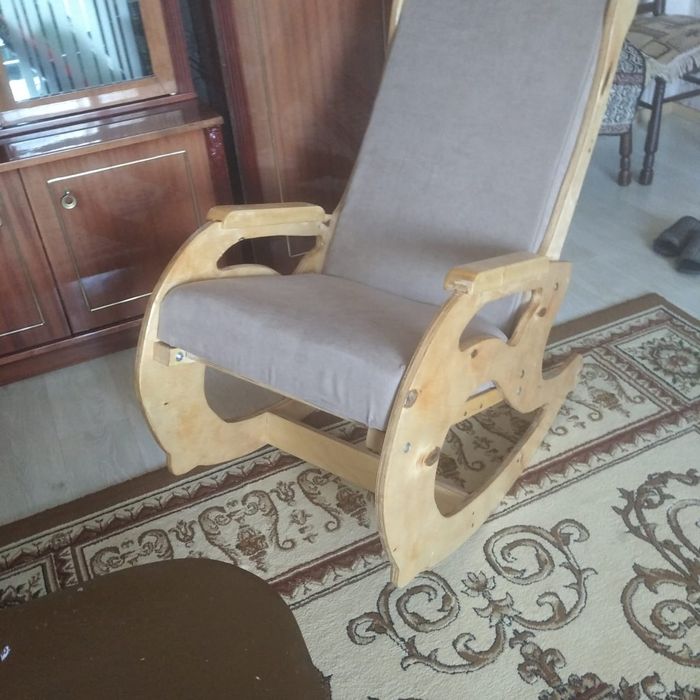 Кресло-качалка из чистого дерева