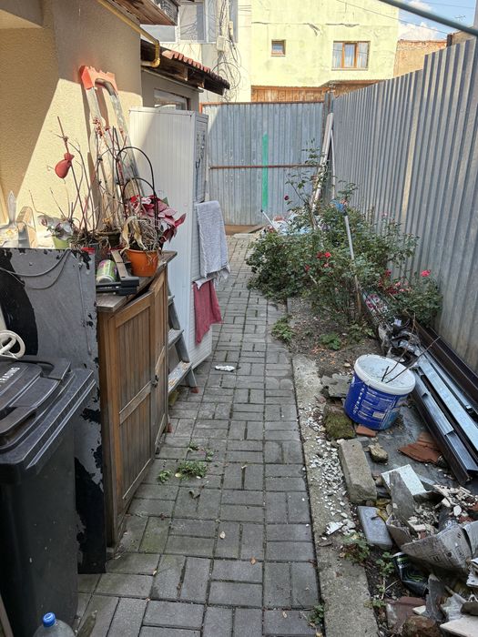 Oportunitate de investitie str Salciilor 2 apartamente cu curte la pret de garsoniera