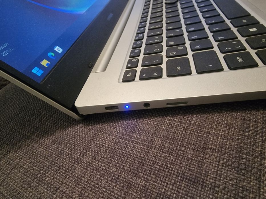 Laptop samsung book go