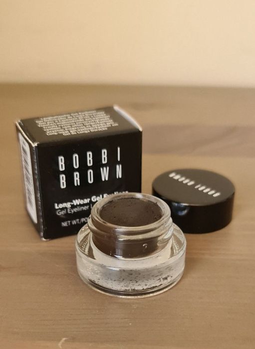 Козметика на Bobbi Brown, YSL и др. и Mac
