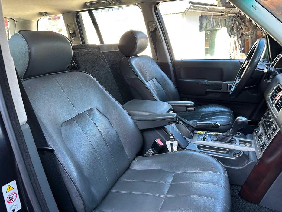 Autoutilitara Range Rover Vogue