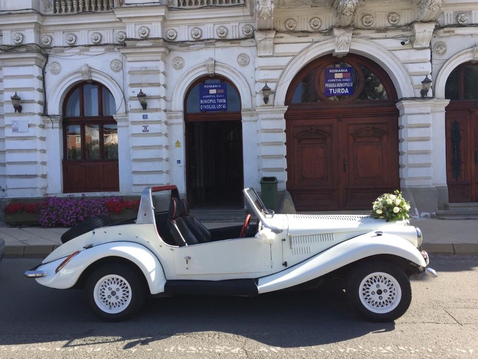 Inchiriez masina retro de epoca pentru nunta sau diferite evenimente