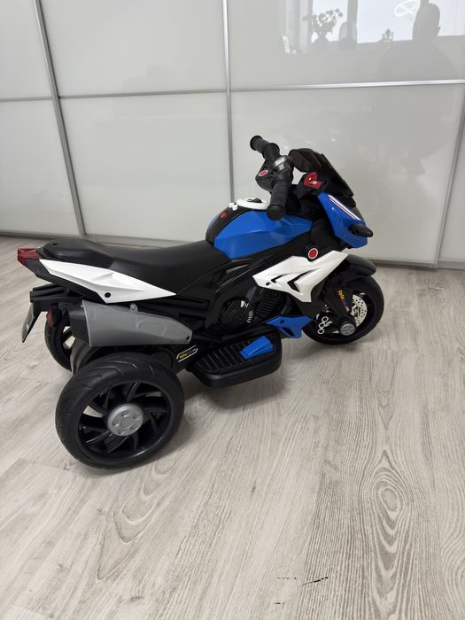 Motocicleta electrica pentru copii