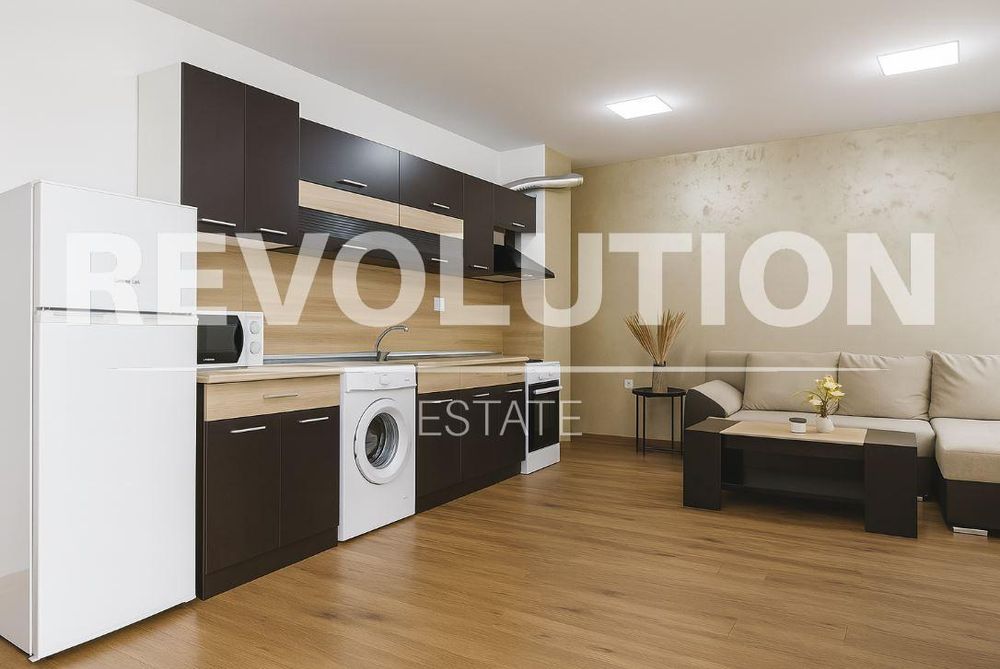 Дава се под наем Двустаен апартамент в Варна, Левски - 72 кв.м за 600 € - Снимка #1