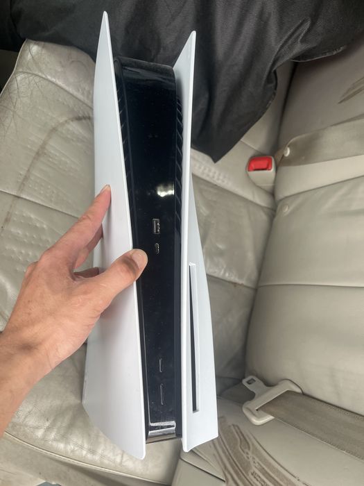 Продам PS 5 каспийден алынды новый