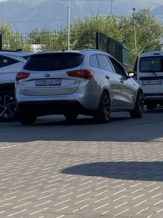 Продам диски с шинами yokohama