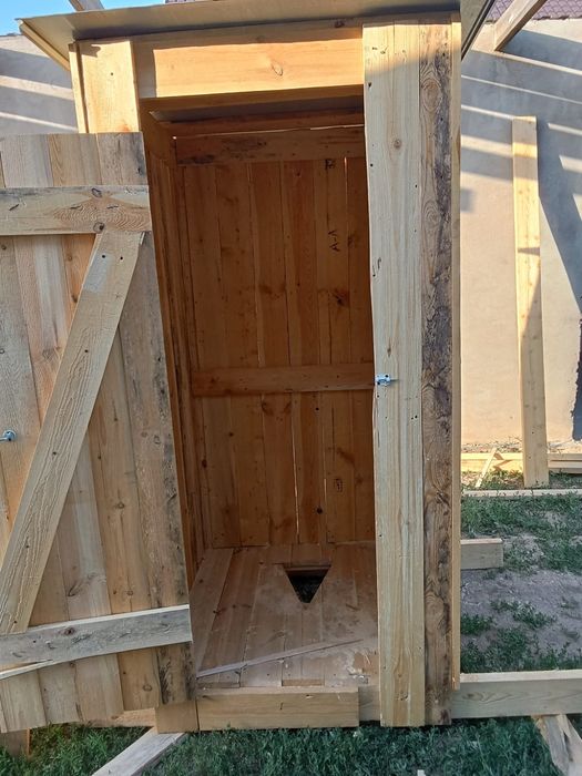 Продам туалет уличный