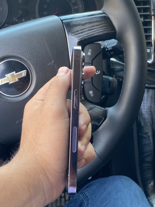 IPhone 14 Pro 128 tali zor holatda 77%