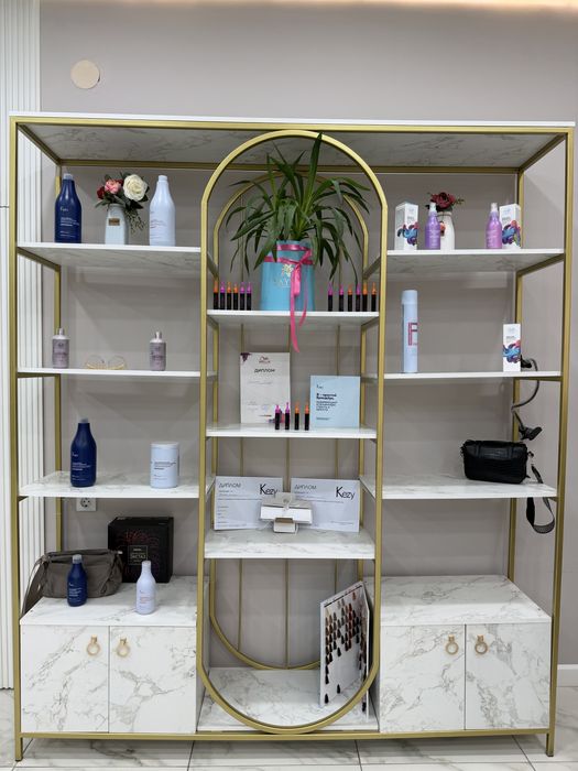 Стеллаж для салона красоты