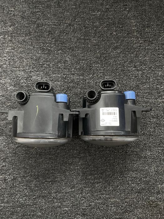 Set proiectoare ceata Renault/Dacia