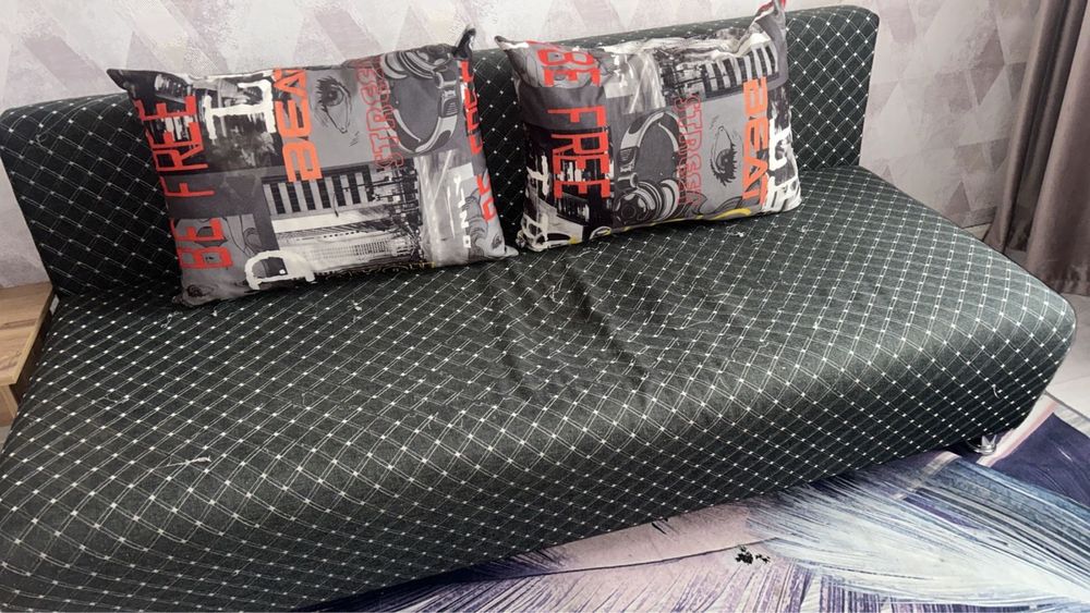 продам 2 дивана