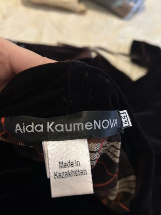 Платья разные заходим