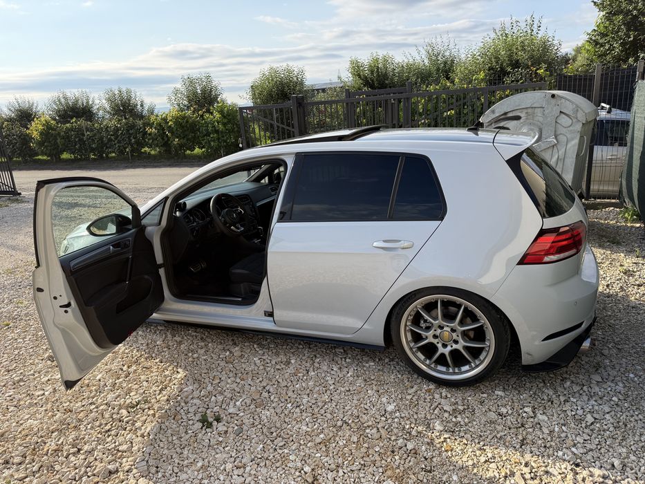 VOLKSWAGEN Golf 2018 — imagine 3