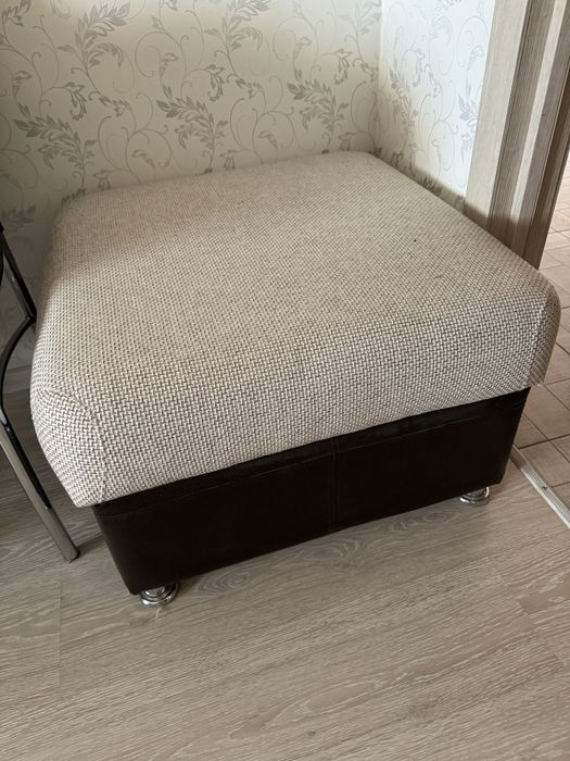 Продается диван, кресло, пуфик