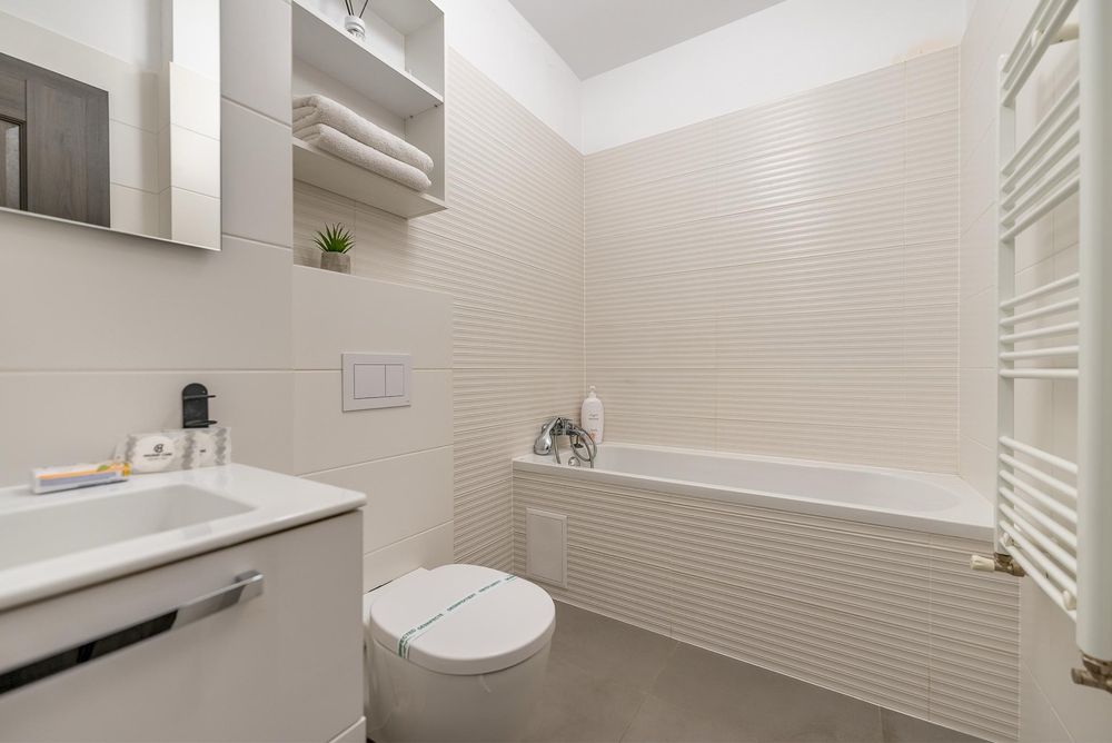 Apartament nou Adora Park + parcare privata