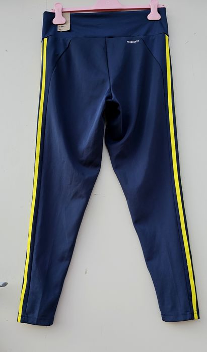 Adidas оригинален дамски клин нов Л размер