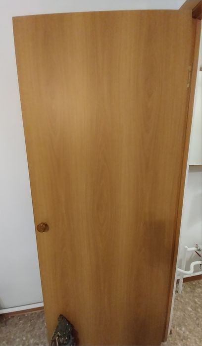 Продам двери б/у