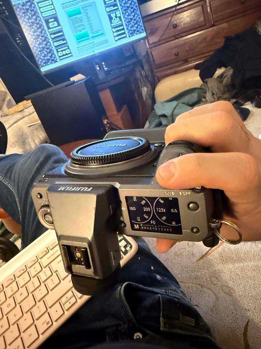 Fujifilm GFX 100, 102MPx + Mamiya Sekor C 80 mm 1,9 + Kipon adapter