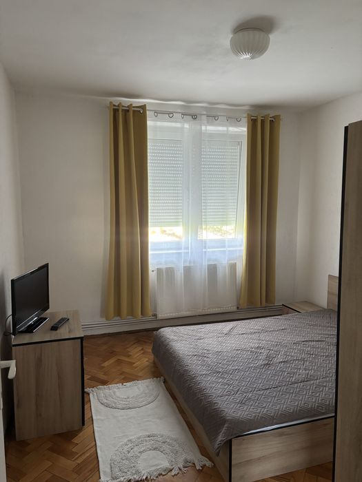 Vand apartament ultra-central!